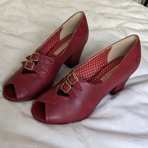 Red Retro Peep Toe Pumps